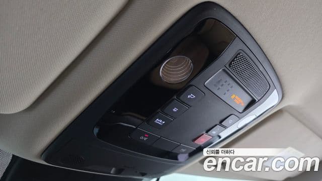 Kia Carnival 2023 — Фото 16/20