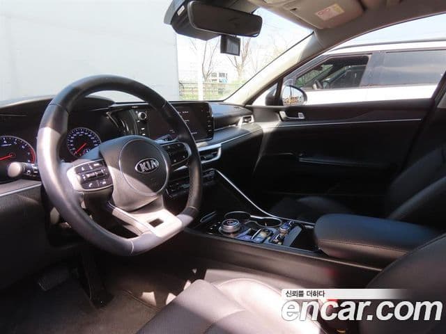 Kia K5 2021 — фото 15 из 20