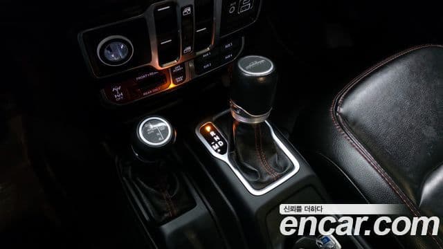 Jeep Gladiator 2021 — Şəkil 9/20