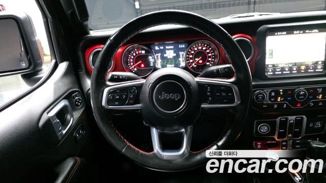 Jeep Gladiator 2021 — Şəkil 13/20