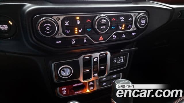 Jeep Gladiator 2021 — Şəkil 16/20