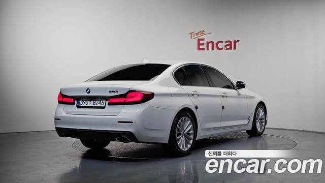BMW 5 Series 2023 — Şəkil 2/20
