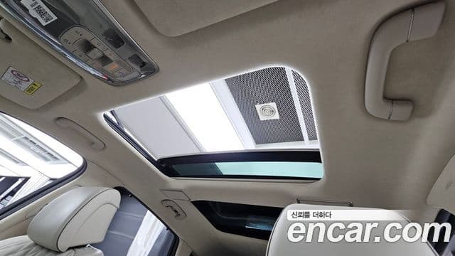 Genesis GV80 2020 — ფოტო 19/20