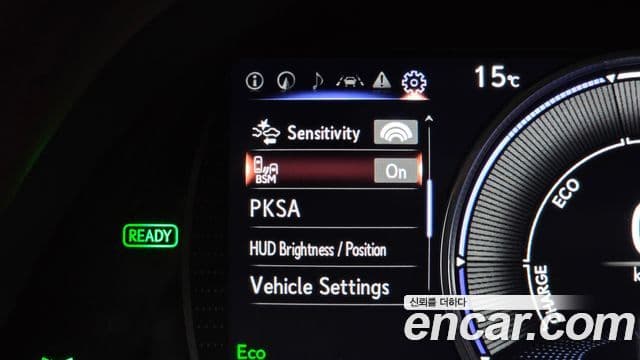 Lexus ES300h 2018 — ფოტო 15/20