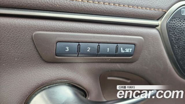 Lexus ES300h 2018 — Şəkil 11/38