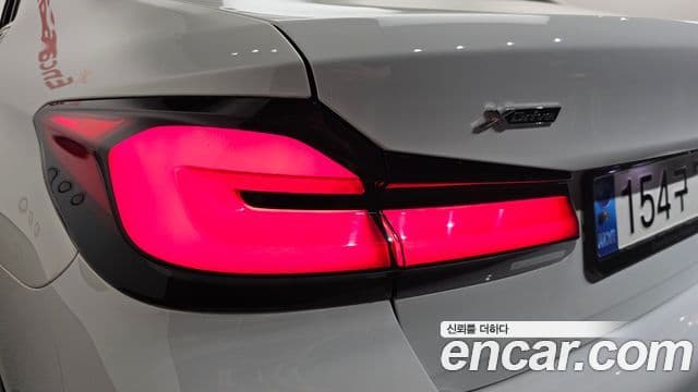 BMW 5 Series 2022 — Photo 30/37