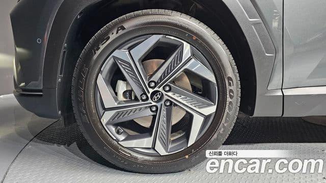 Hyundai Tucson Hybrid 2022 — ფოტო 14/20