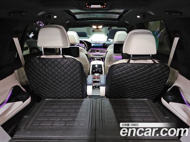 BMW X7 2021 — Photo 12/20