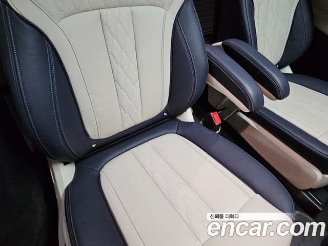 BMW X7 2021 — Photo 15/20