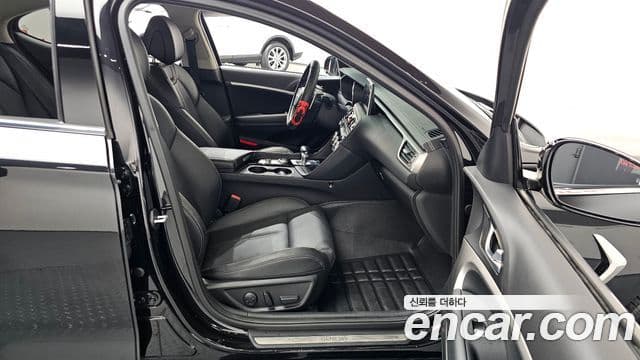 Genesis G70 2018 — ფოტო 11/20