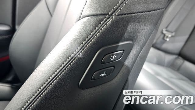 Genesis G70 2018 — ფოტო 3/37