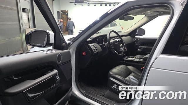 Land Rover Discovery 5 2019 — ფოტო 10/20