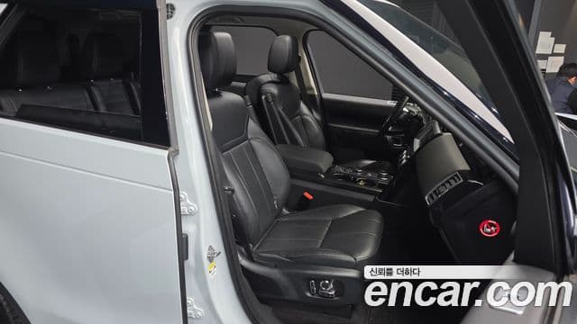 Land Rover Discovery 5 2019 — Şəkil 12/20
