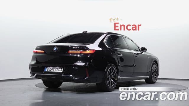 BMW 7 Series 2024 — Şəkil 2/20