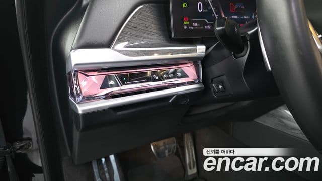 BMW 7 Series 2024 — Photo 30/39