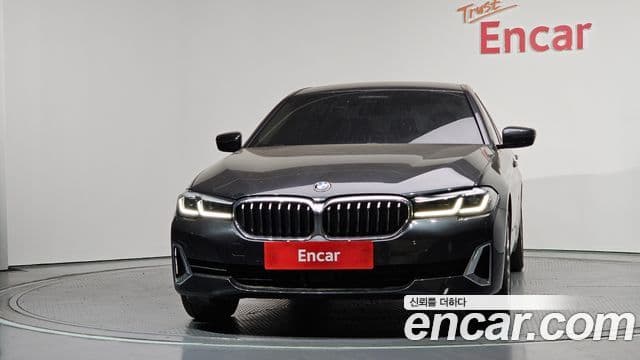 BMW 5 Series 2022 — Şəkil 2/20