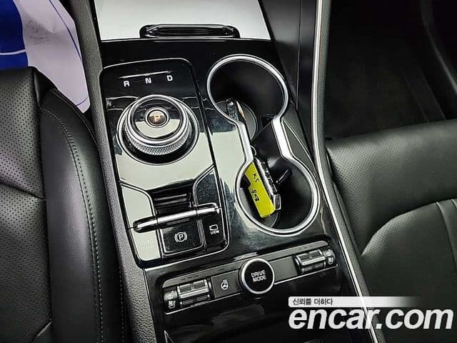 Kia K5 2021 — ფოტო 7/18