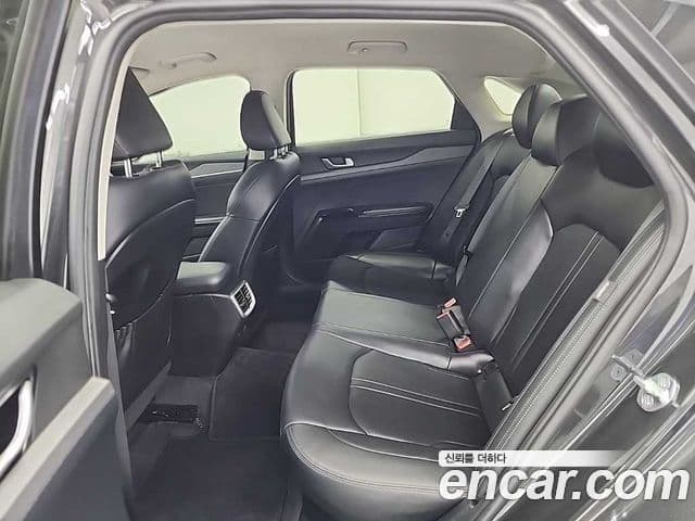 Kia K5 2021 — ფოტო 12/18