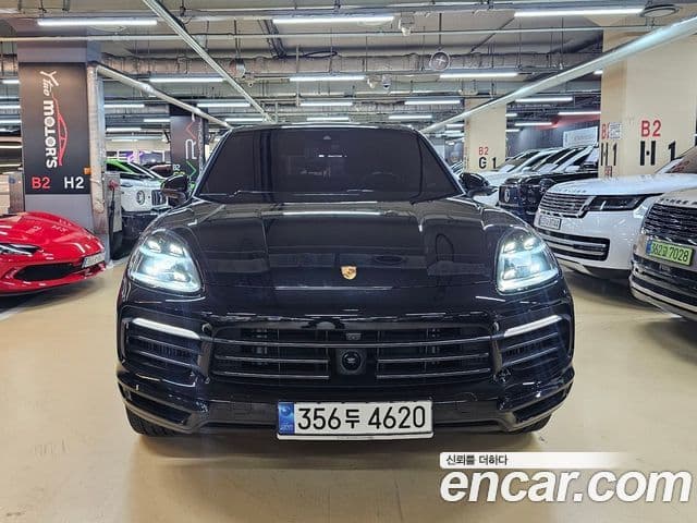 Porsche Cayenne 2022 — Photo 11/17
