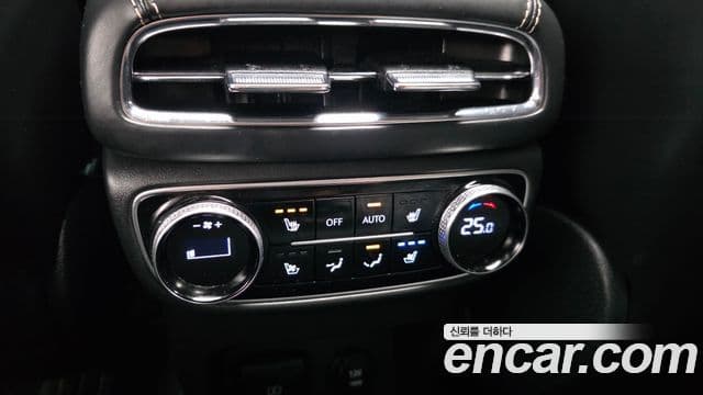 Genesis GV80 2020 — ფოტო 19/20
