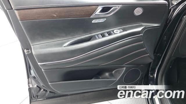 Genesis GV80 2020 — Photo 6/31
