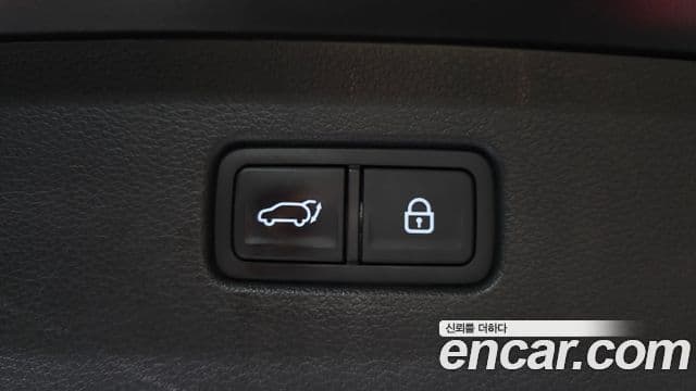 Genesis GV80 2020 — Photo 17/31