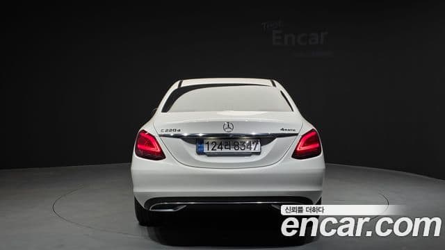 Mercedes-Benz C-Class 2020 — ფოტო 3/20