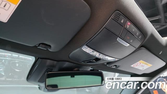 Mercedes-Benz C-Class 2020 — Şəkil 13/31