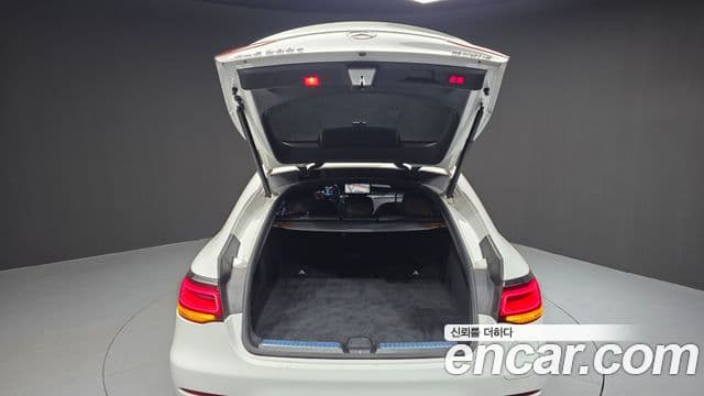 Mercedes-Benz GLC-Class 2021 — Şəkil 19/20