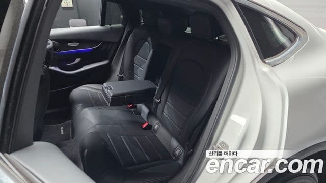 Mercedes-Benz GLC-Class 2021 — Photo 17/33