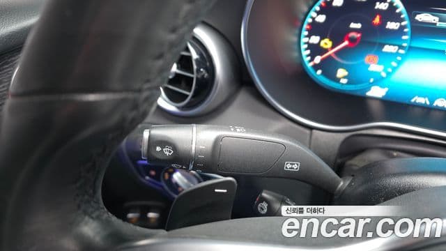 Mercedes-Benz GLC-Class 2021 — Photo 24/33