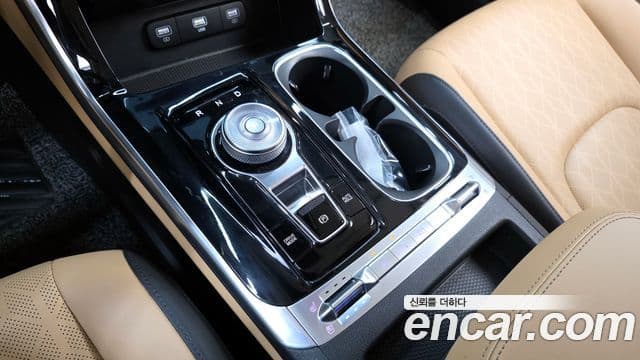 Kia Carnival 2022 — Şəkil 9/20