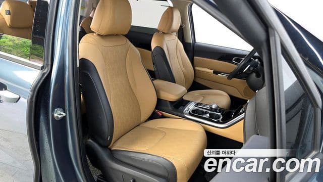 Kia Carnival 2022 — Şəkil 11/20