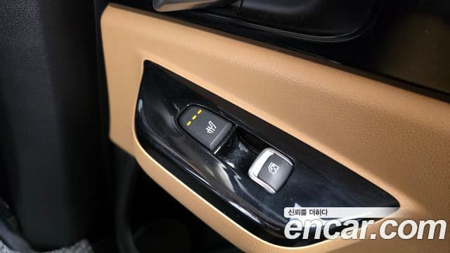 Kia Carnival 2022 — Şəkil 19/20