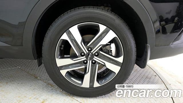 Kia Sorento 2022 — ფოტო 5/20