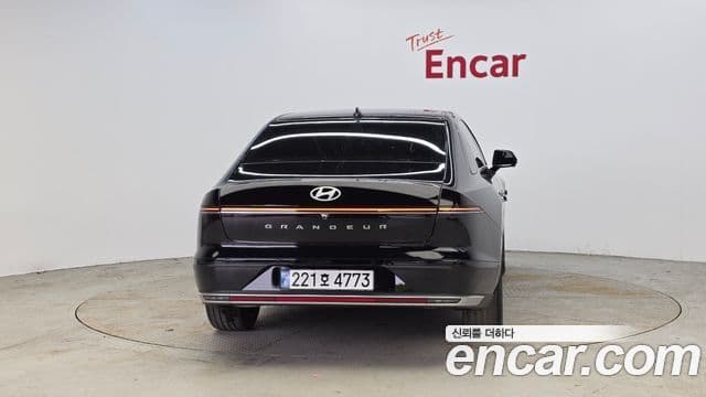 Hyundai Grandeur 2023 — ფოტო 4/20