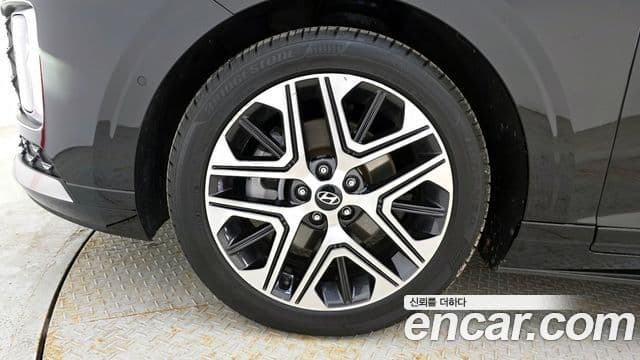 Hyundai Grandeur 2023 — ფოტო 5/20