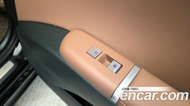 Hyundai Grandeur 2023 — ფოტო 19/20