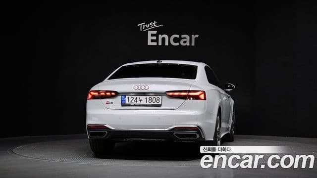 Audi A5 2021 — ფოტო 4/20
