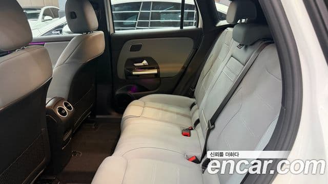 Mercedes-Benz EQA 2025 — ფოტო 8/12