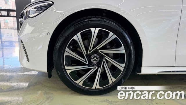 Mercedes-Benz E-Class 2025 — Şəkil 3/15