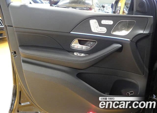 Mercedes-Benz GLE-Class 2024 — ფოტო 11/20