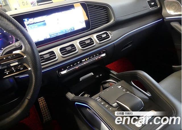 Mercedes-Benz GLE-Class 2024 — ფოტო 13/20
