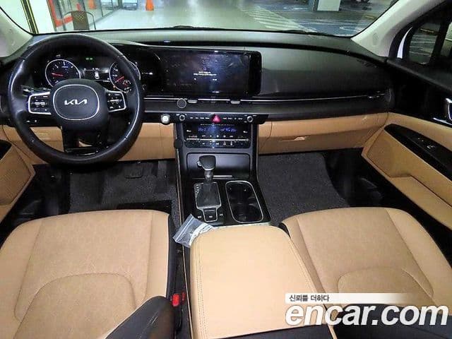 Kia Carnival 2023 — ფოტო 9/20
