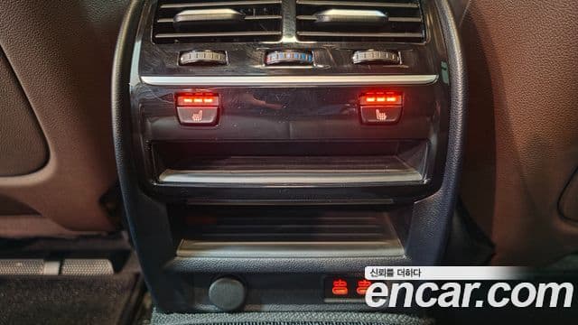 BMW 5 Series 2020 — ფოტო 18/20