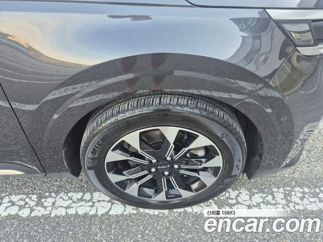 Kia Carnival 2021 — Фото 4/15
