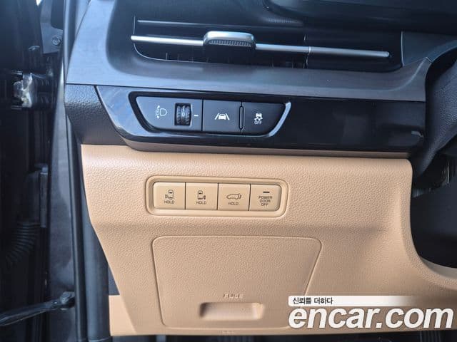 Kia Carnival 2021 — Фото 13/15