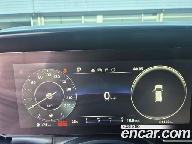 Kia Carnival 2021 — Фото 14/15