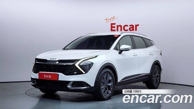 Kia Sportage 2022 — Фото 1/20