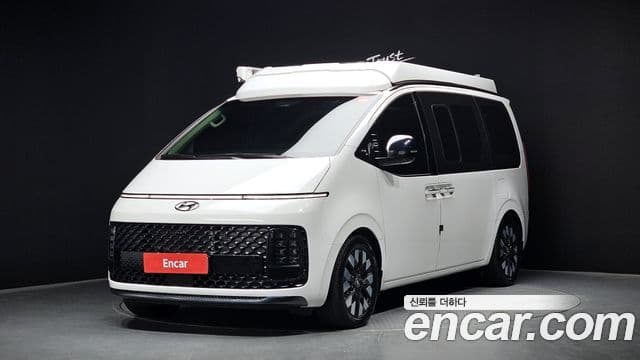 Hyundai Staria 2022 — ფოტო 1/20